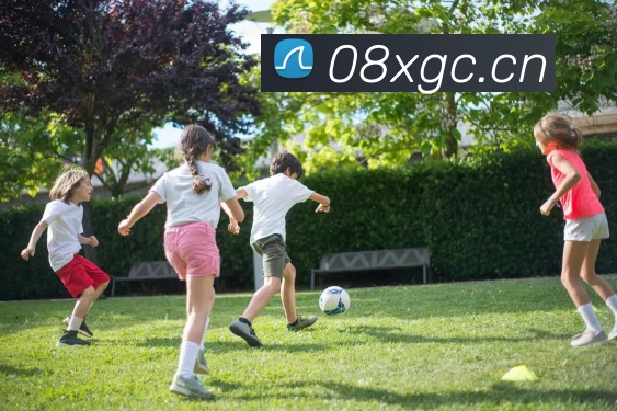 取代登贝莱？巴萨新赛季边路进攻组合分析与未来引援目标